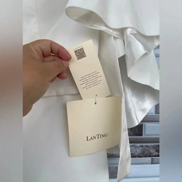 LAN TING BRIDE OFFWHITE DRESS SMALL - Picture 4 of 9